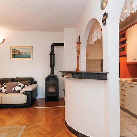 Lovely Apartment In Rovanjska With House Sea View Ngoại thất bức ảnh