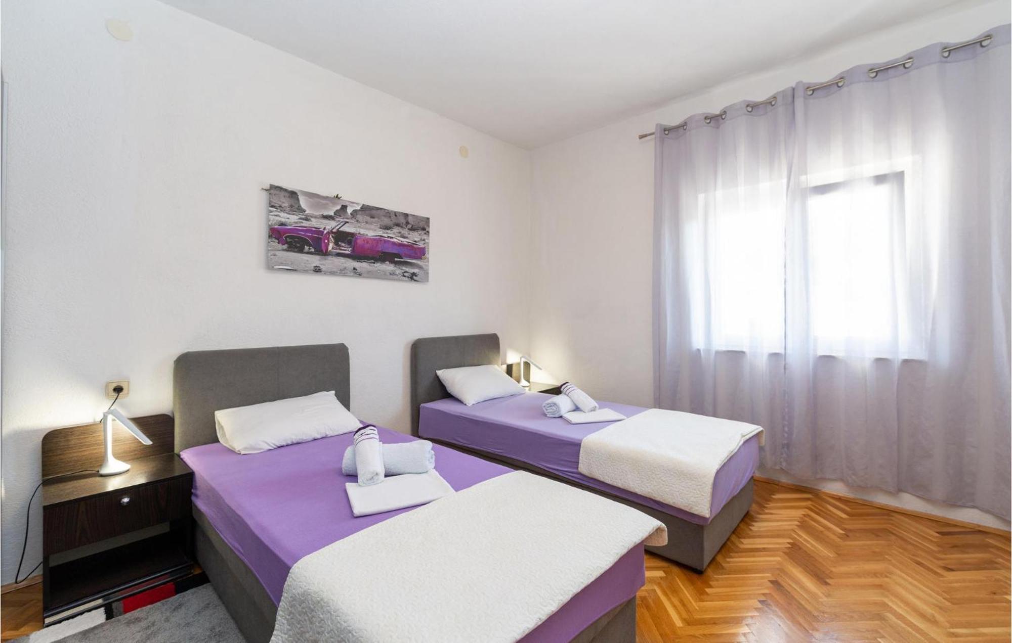 Lovely Apartment In Rovanjska With House Sea View Ngoại thất bức ảnh