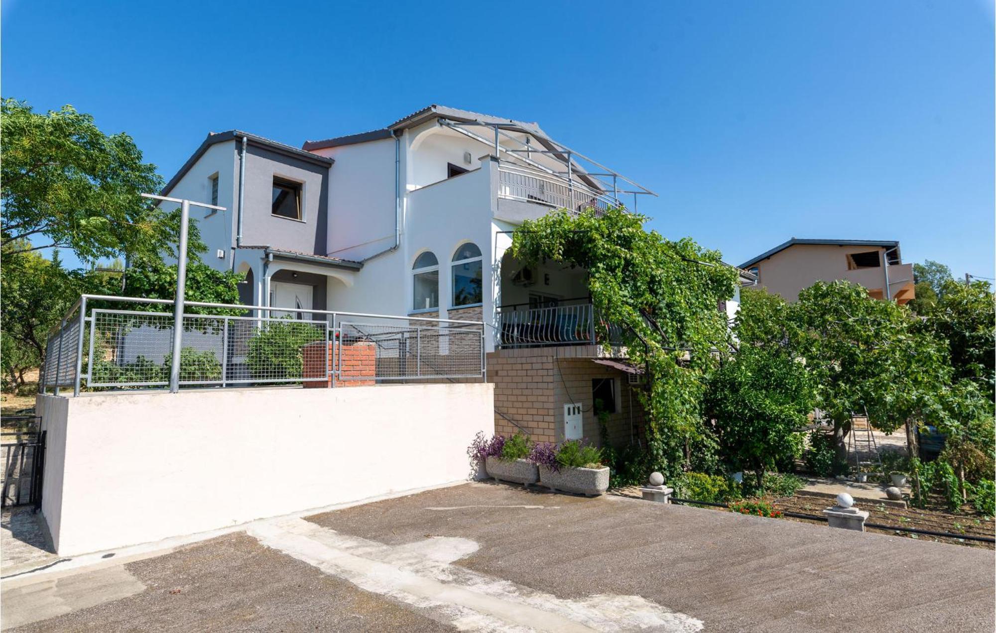 Lovely Apartment In Rovanjska With House Sea View Ngoại thất bức ảnh