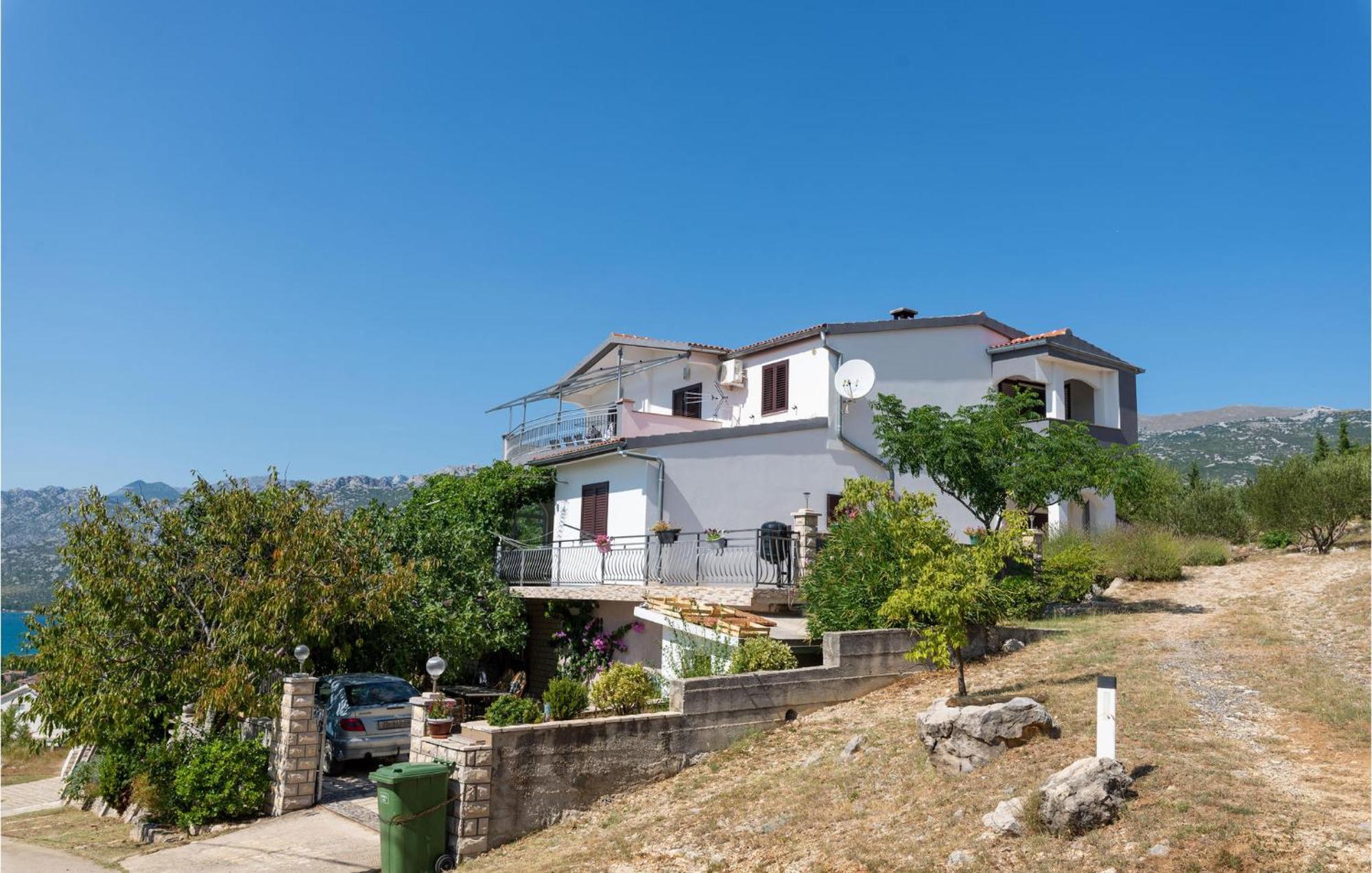 Lovely Apartment In Rovanjska With House Sea View Ngoại thất bức ảnh